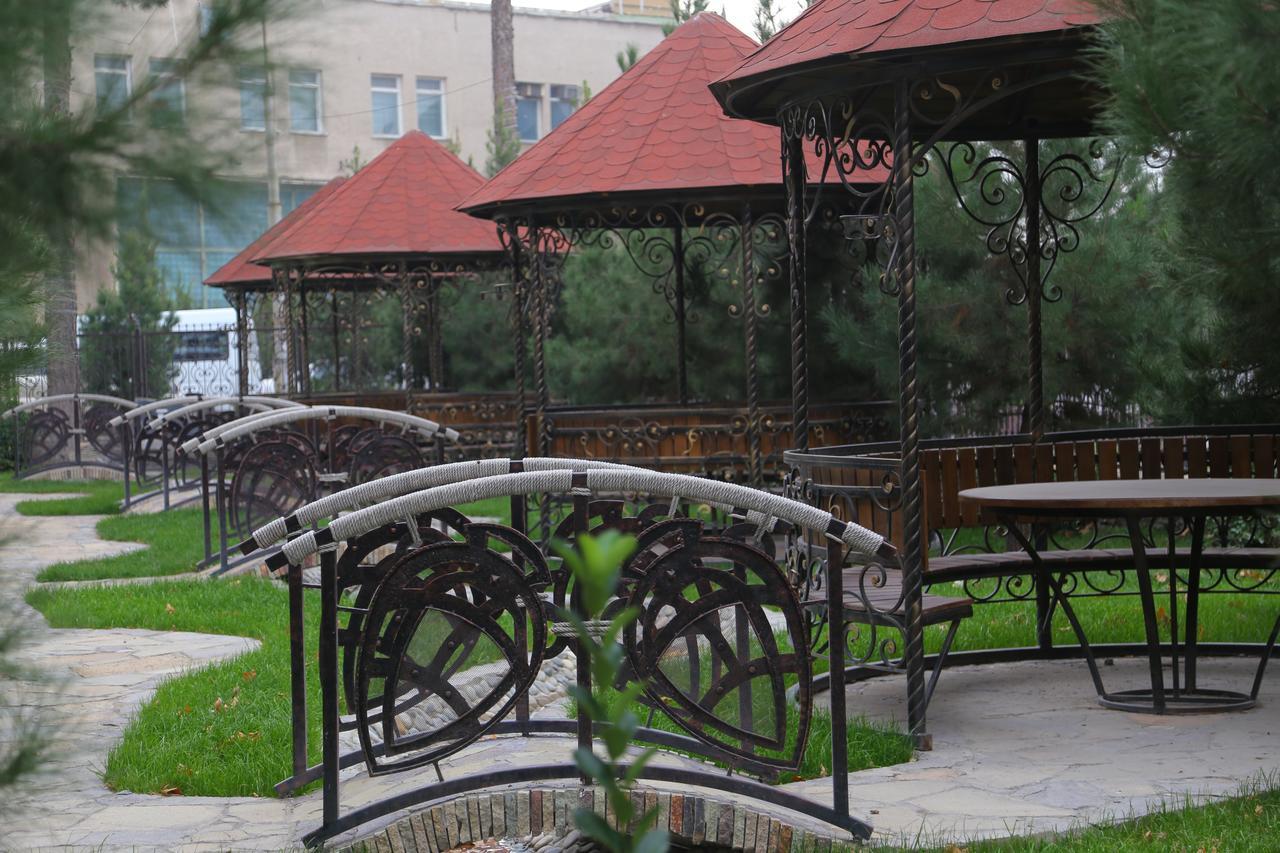 Sipehr Hotel Chkalovsk Bagian luar foto
