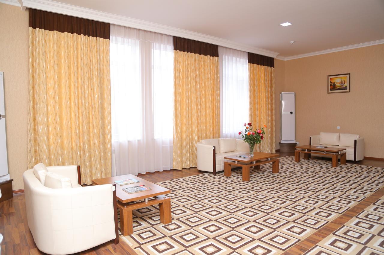 Sipehr Hotel Chkalovsk Bagian luar foto